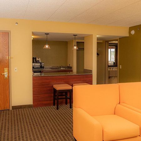 Best Western Executive Inn Kenosha - Pleasant Prairie Exterior photo