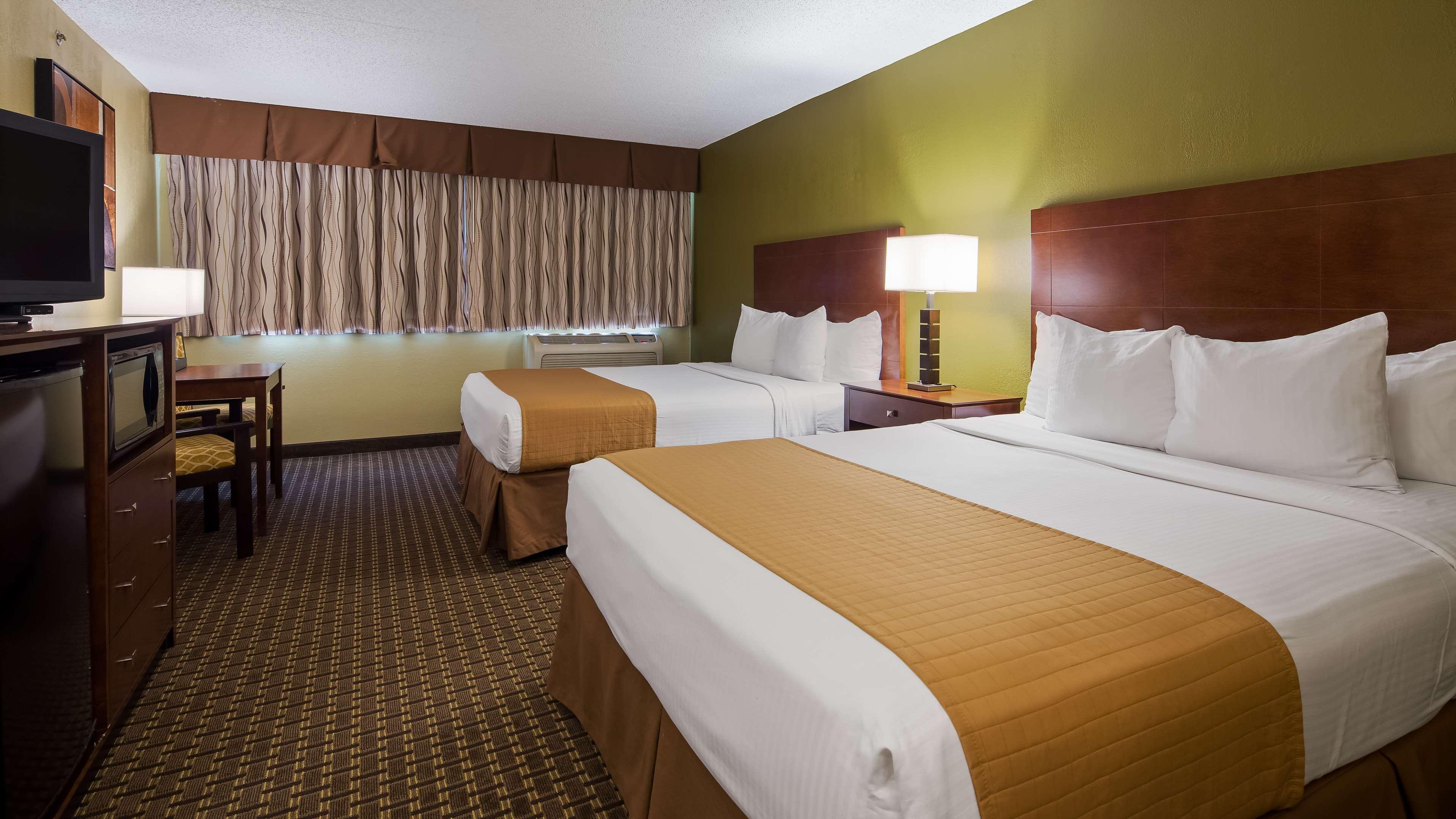 Best Western Executive Inn Kenosha - Pleasant Prairie Exterior photo